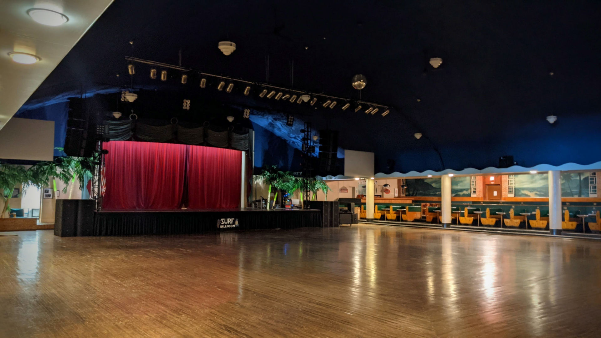 Clear Lake travel - Surf interior - dance floor and stage